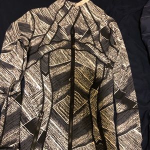 Lululemon workout top